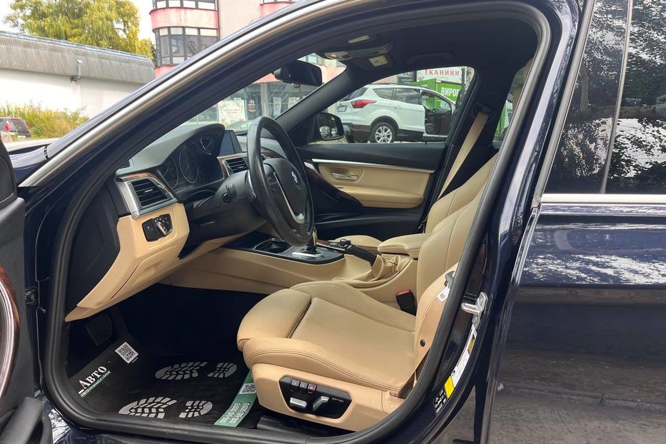 Продам BMW 330 2016 года в Черновцах