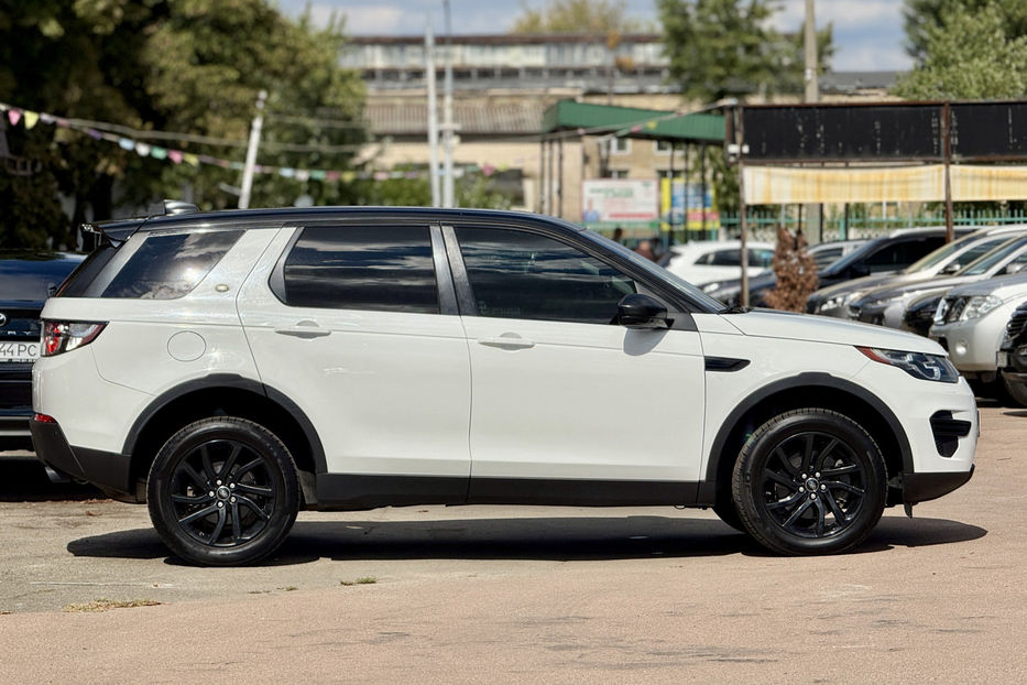 Продам Land Rover Discovery Sport 2016 года в Киеве
