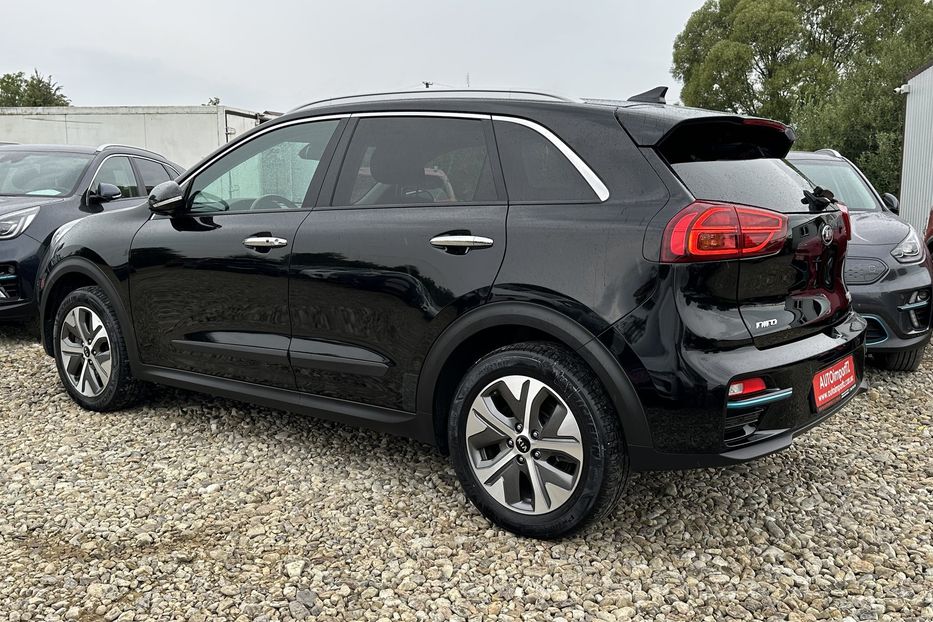 Продам Kia Niro 64 кВт Макс. ЗАРЕЗЕРВОВАНО 2022 года в Львове