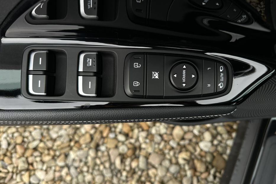 Продам Kia Niro 64 кВт Макс. ЗАРЕЗЕРВОВАНО 2022 года в Львове