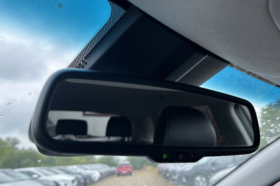 Продам Kia Niro 64 кВт Макс. ЗАРЕЗЕРВОВАНО 2022 года в Львове