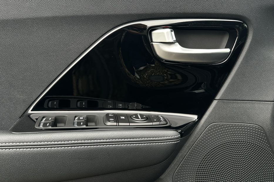 Продам Kia Niro 64 кВт Макс. ЗАРЕЗЕРВОВАНО 2022 года в Львове