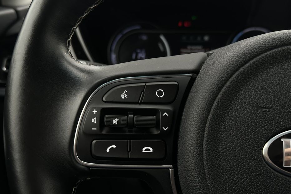Продам Kia Niro 64 кВт Макс. ЗАРЕЗЕРВОВАНО 2022 года в Львове