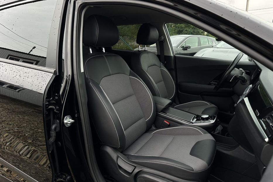 Продам Kia Niro 64 кВт Макс. ЗАРЕЗЕРВОВАНО 2022 года в Львове