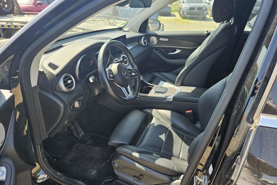 Продам Mercedes-Benz GLC-Class GLC300  2021 года в Львове