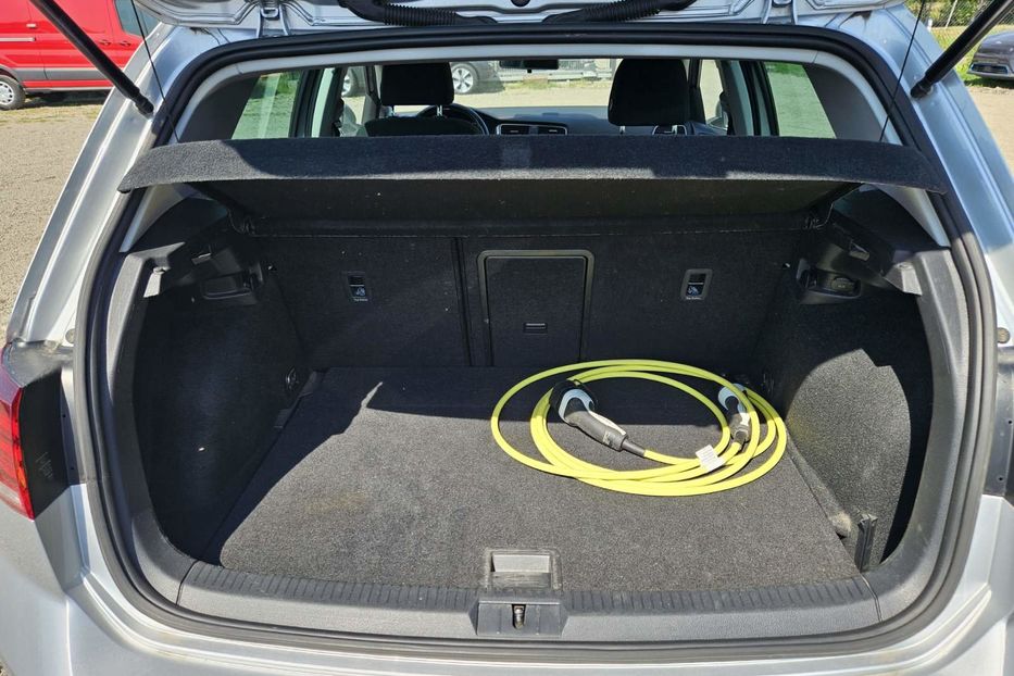 Продам Volkswagen e-Golf LED NE MALOVAN NAVI KLIM 2020 года в Львове
