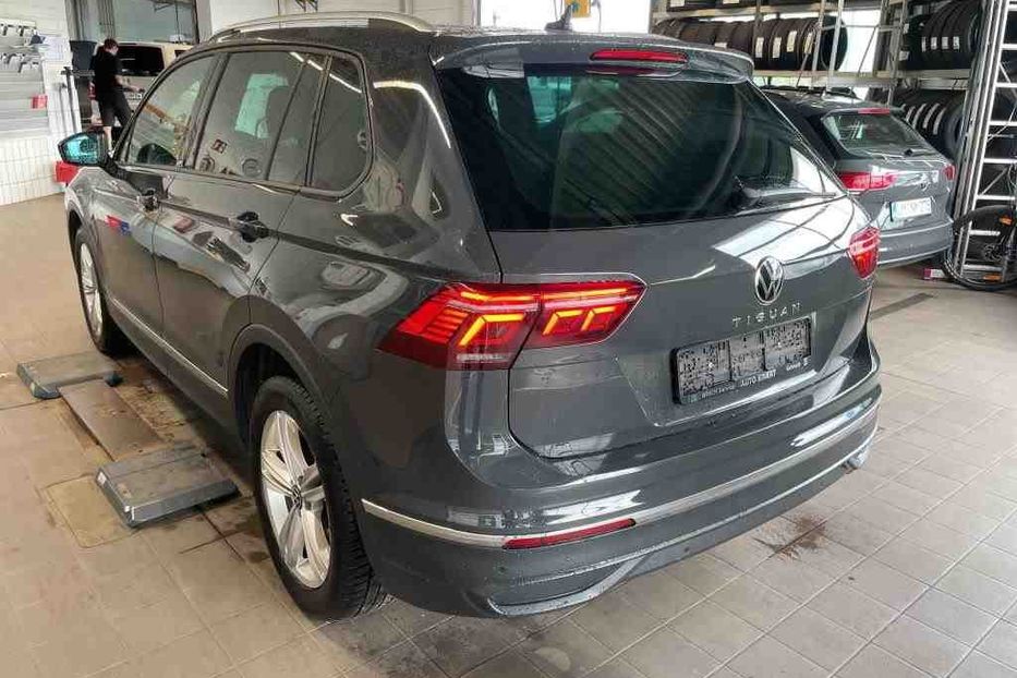 Продам Volkswagen Tiguan Life 2.0TDI LED NAV NE MALOVAN 2021 года в Львове