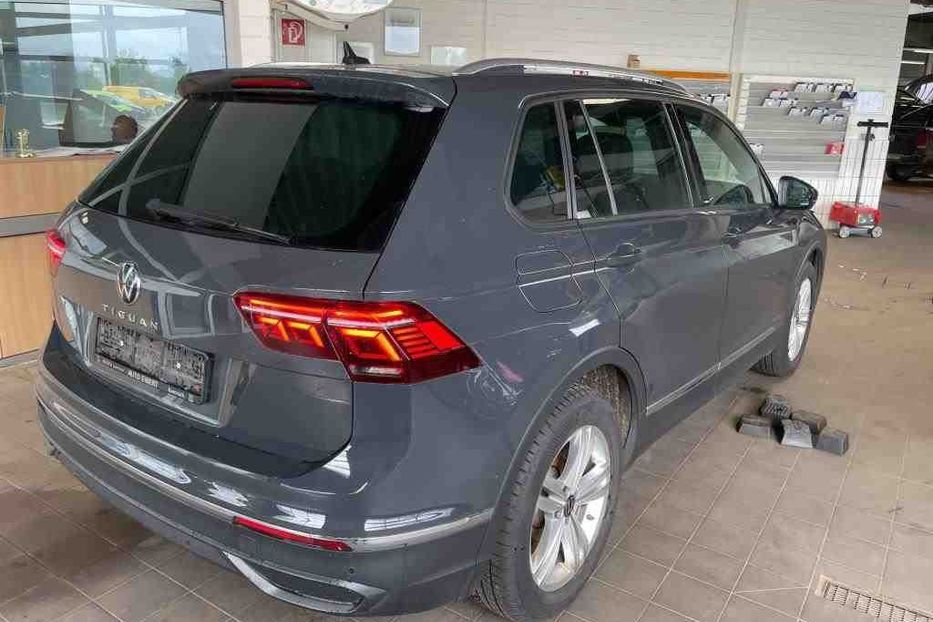 Продам Volkswagen Tiguan Life 2.0TDI LED NAV NE MALOVAN 2021 года в Львове