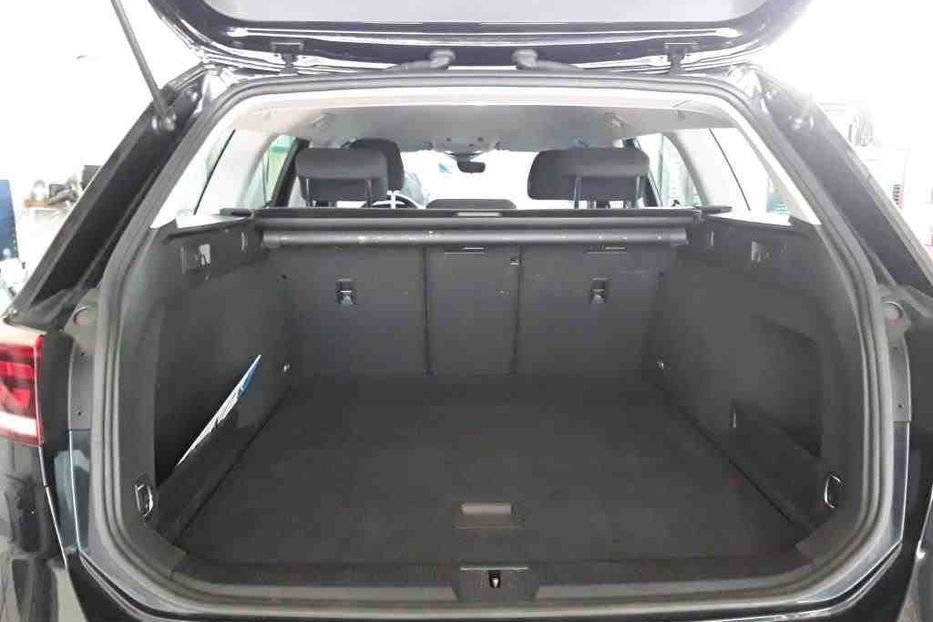 Продам Volkswagen Passat B8 Variant Basic 2.0 TDI NE MALOV 2021 года в Львове