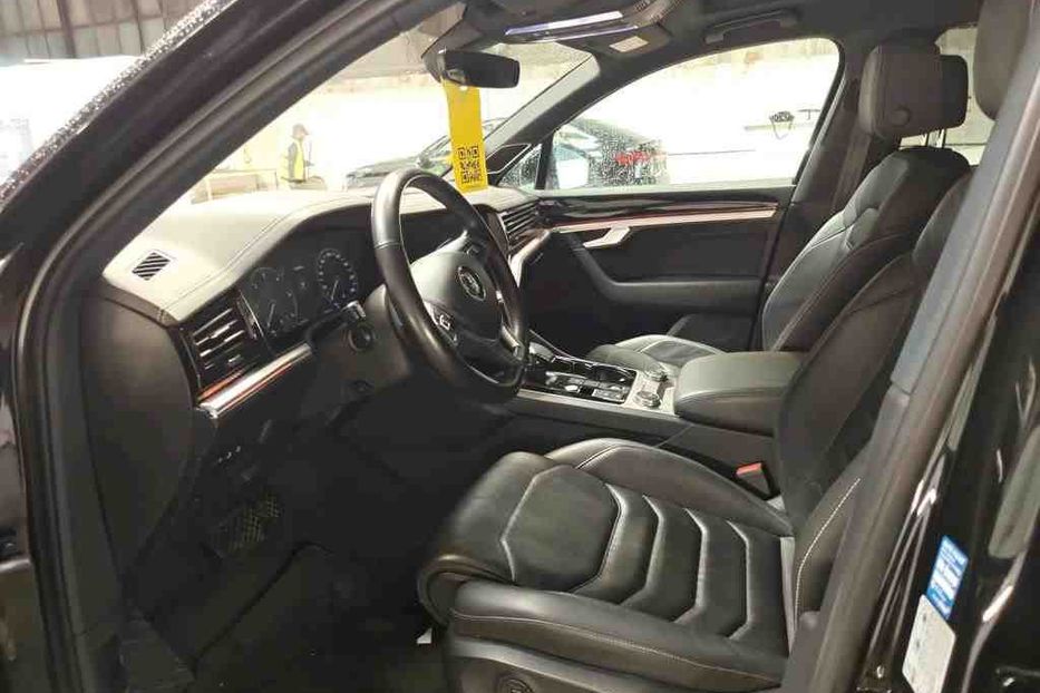 Продам Volkswagen Touareg 3.0TDI TEPLOV 210kW NE MALOVAN 2019 года в Львове