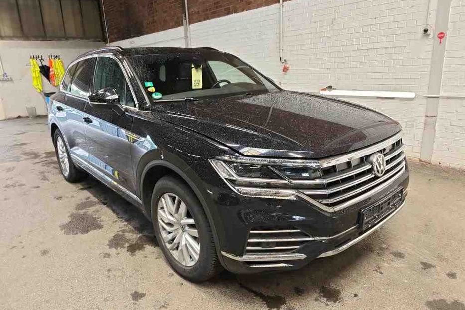 Продам Volkswagen Touareg 3.0TDI TEPLOV 210kW NE MALOVAN 2019 года в Львове