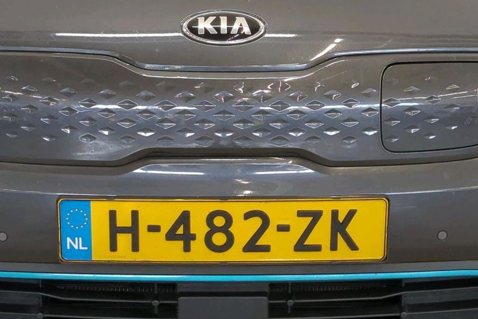 Продам Kia Niro e-Niro 64kWh ExecutiveLine 150 2020 года в Львове
