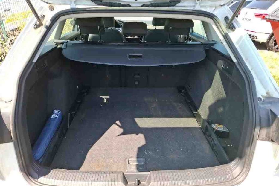 Продам Volkswagen Golf VII Variant Life 2.0TDI NE MALOVAN 2021 года в Львове