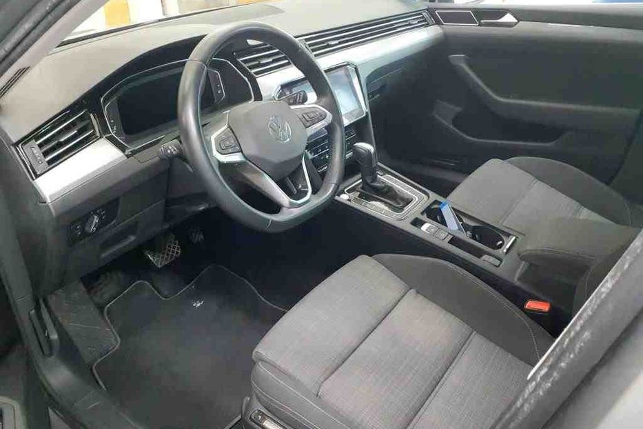 Продам Volkswagen Passat B8 2.0TDI LED NAV KLIM NE MALOVA  2021 года в Львове