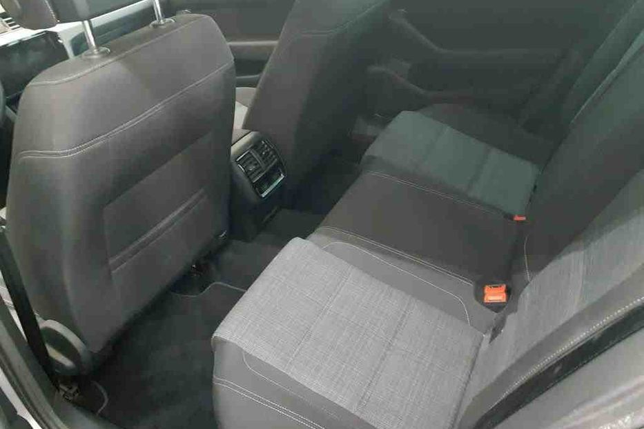 Продам Volkswagen Passat B8 2.0TDI LED NAV KLIM NE MALOVA  2021 года в Львове