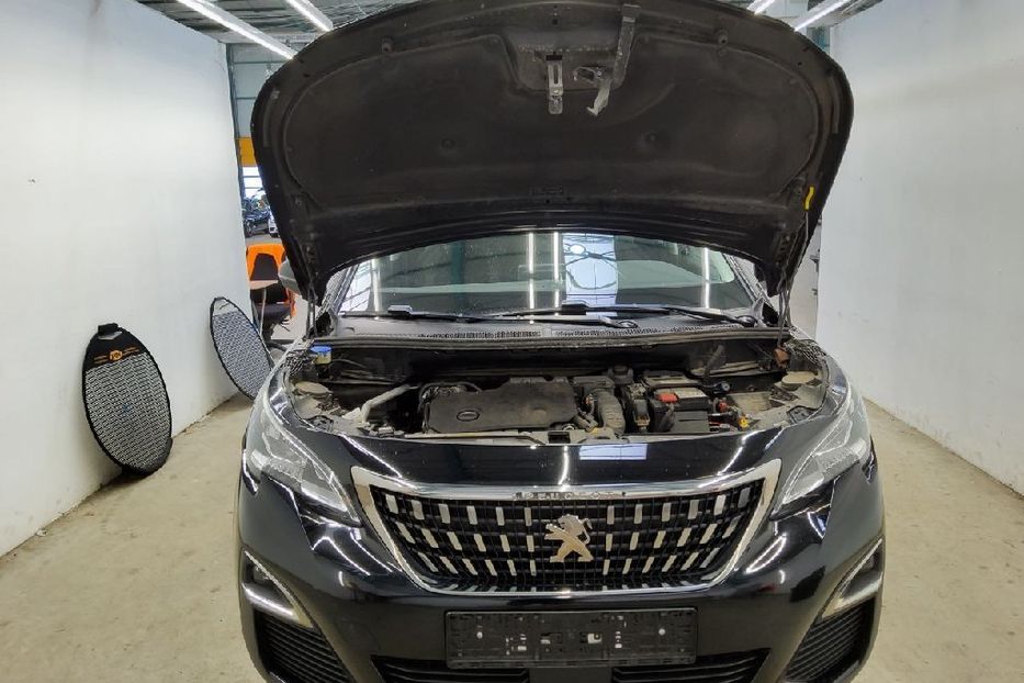 Продам Peugeot 5008 5008Active 1.5HDi 96KW AT8  2020 года в Львове