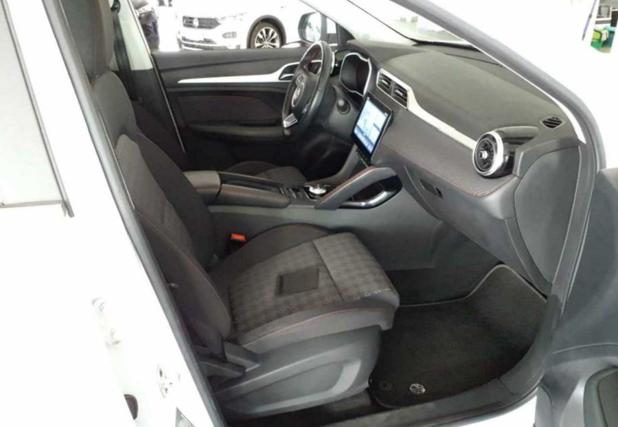 Продам MG 3 ZS EV 72 kWh 130кВт Камера 360 2022 года в Львове