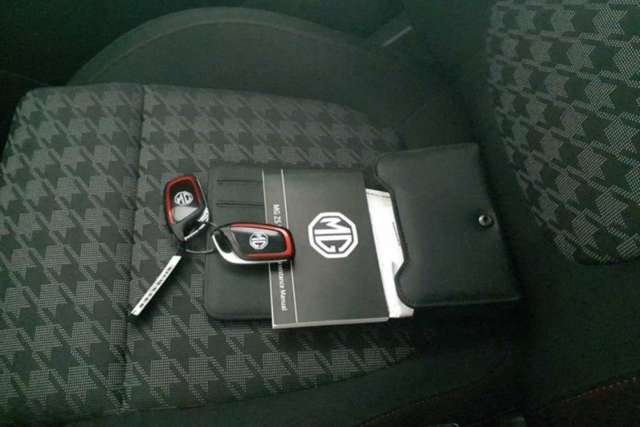 Продам MG 3 ZS EV 72 kWh 130кВт Камера 360 2022 года в Львове