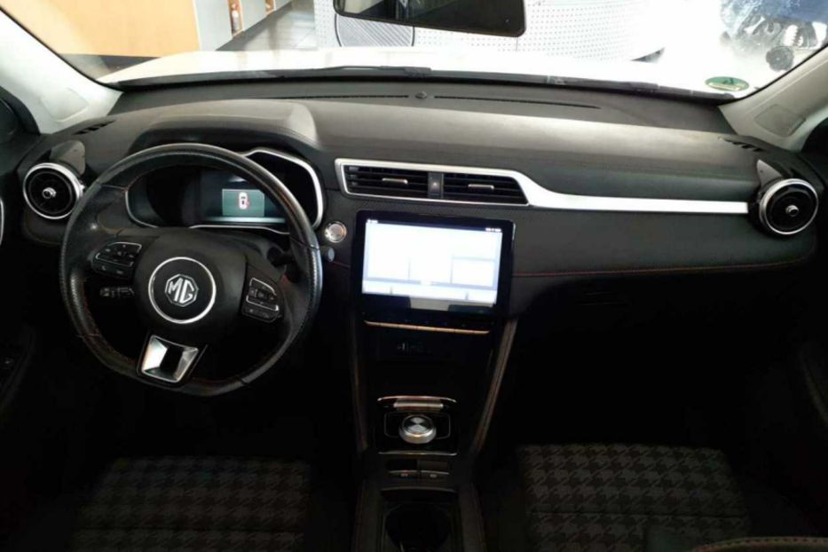 Продам MG 3 ZS EV 72 kWh 130кВт Камера 360 2022 года в Львове