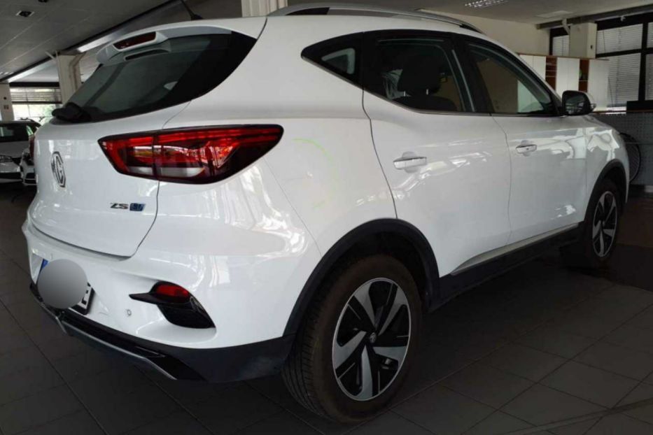 Продам MG 3 ZS EV 72 kWh 130кВт Камера 360 2022 года в Львове