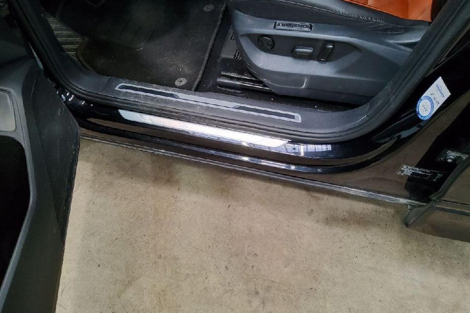 Продам Volkswagen Tiguan Allspace CARAT 4Motion 147KW  2021 года в Львове