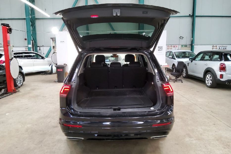 Продам Volkswagen Tiguan Allspace CARAT 4Motion 147KW  2021 года в Львове
