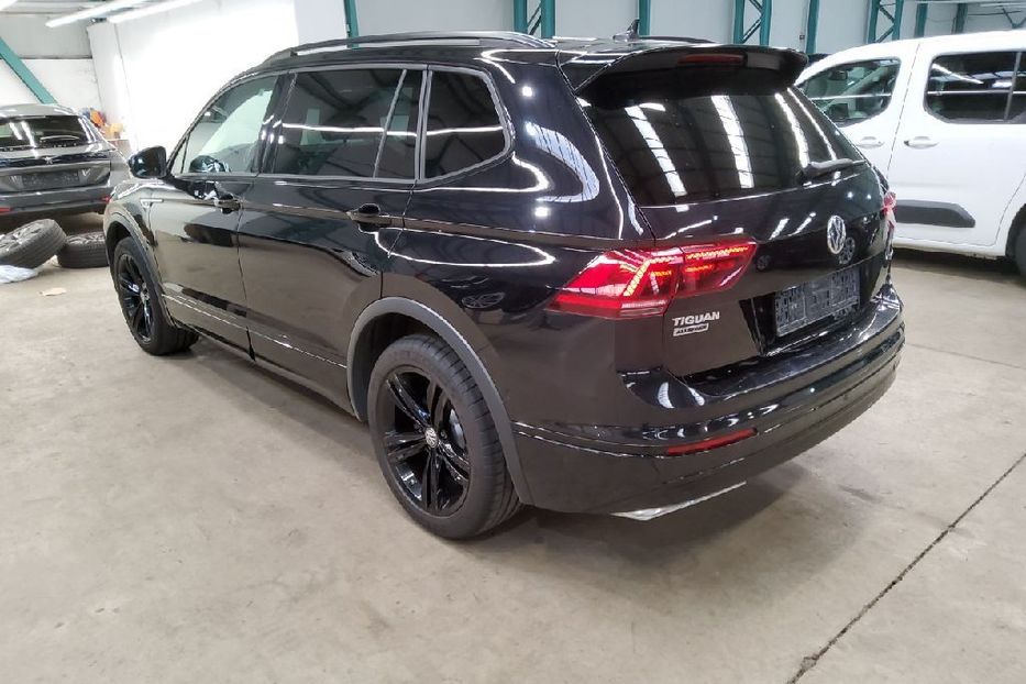 Продам Volkswagen Tiguan Allspace CARAT 4Motion 147KW  2021 года в Львове
