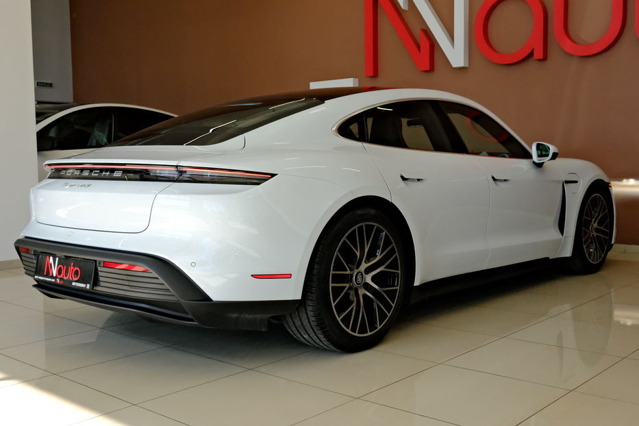 Продам Porsche Taycan 4S 2022 года в Одессе