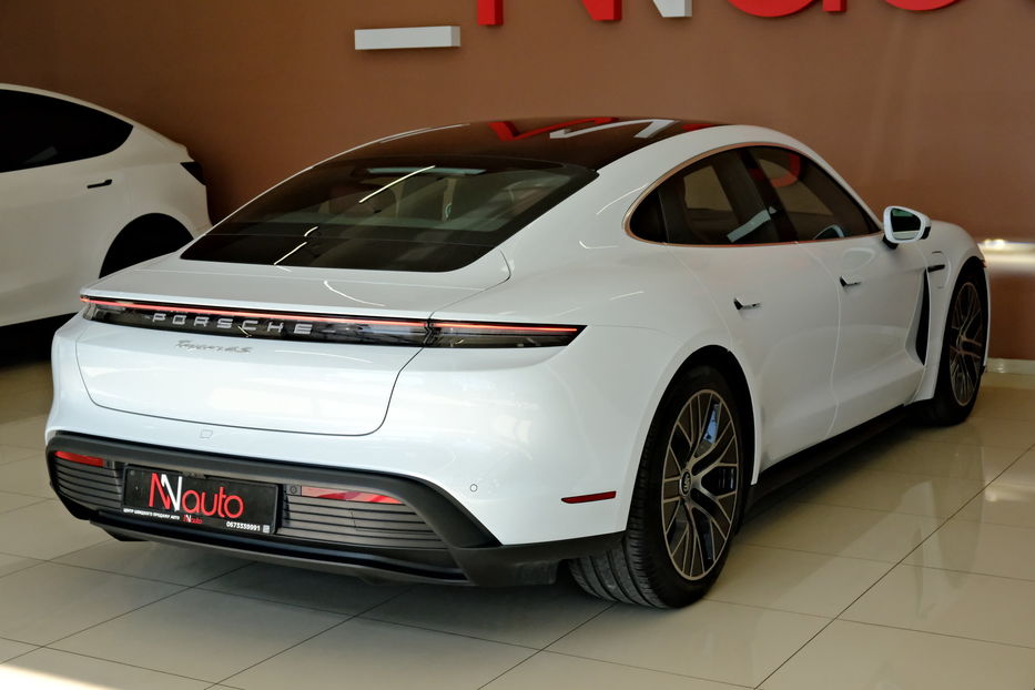 Продам Porsche Taycan 4S 2022 года в Одессе