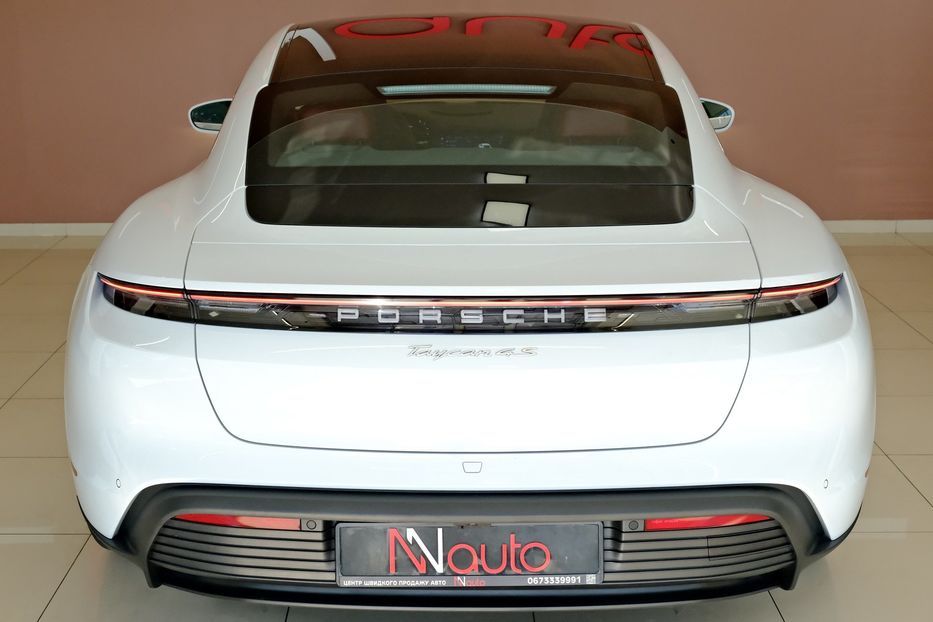 Продам Porsche Taycan 4S 2022 года в Одессе