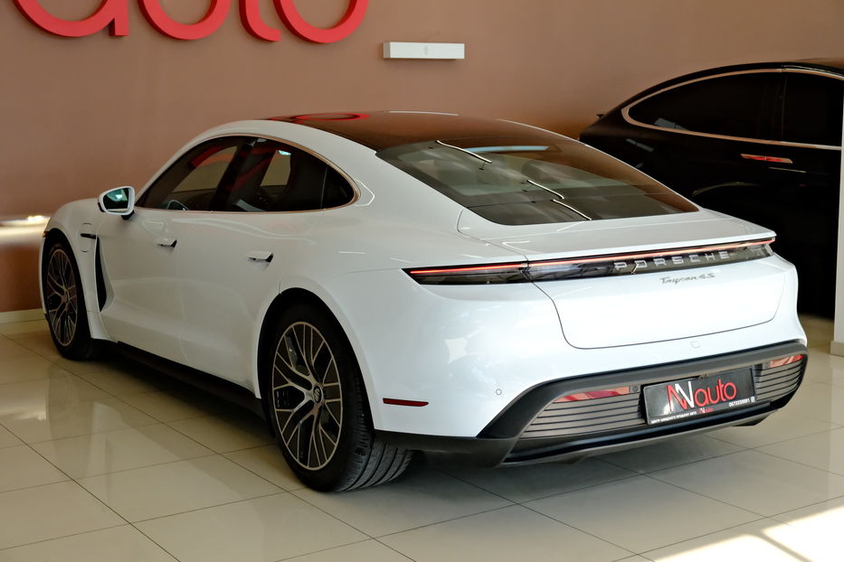 Продам Porsche Taycan 4S 2022 года в Одессе