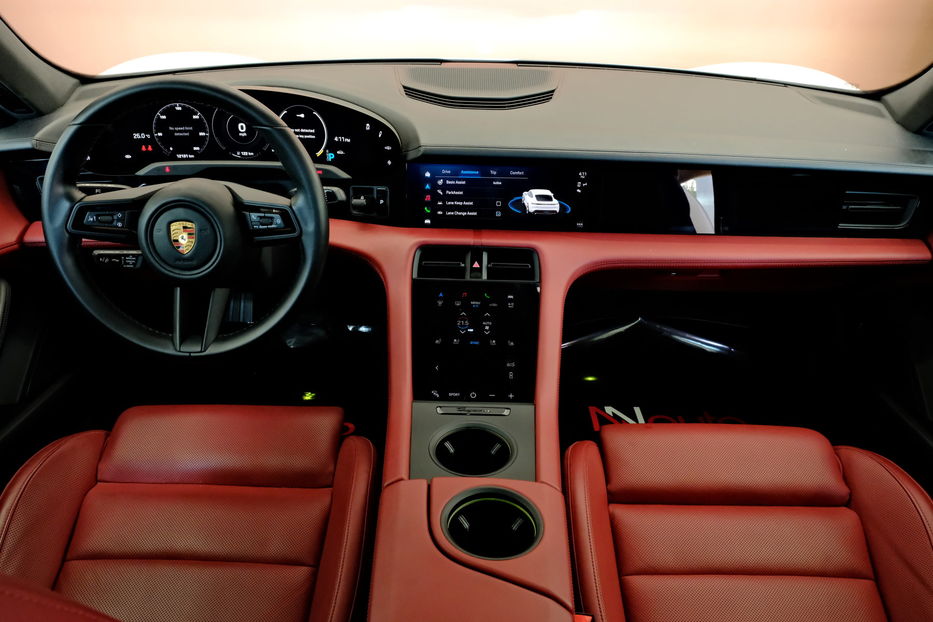 Продам Porsche Taycan 4S 2022 года в Одессе