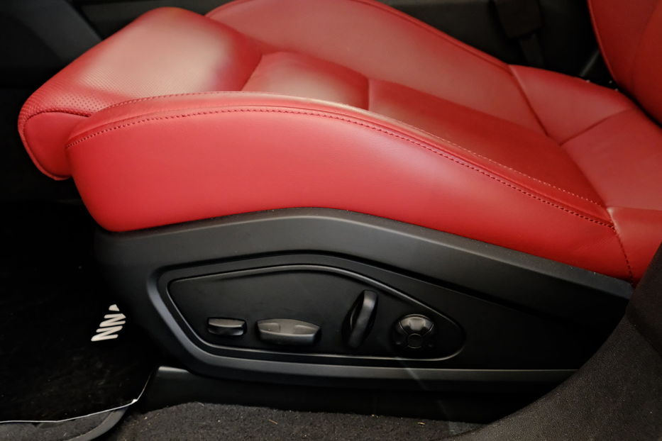 Продам Porsche Taycan 4S 2022 года в Одессе