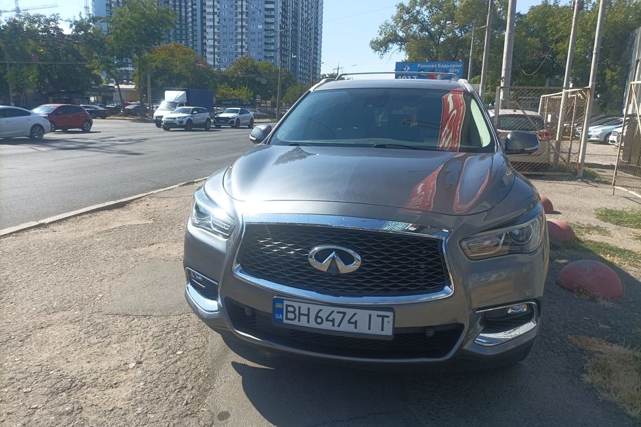 Продам Infiniti QX60 максимал 2021 года в Одессе