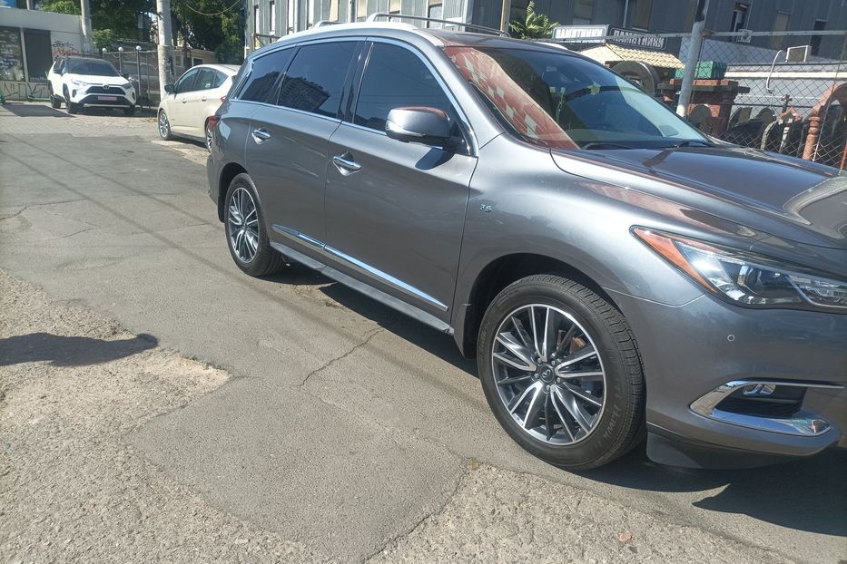 Продам Infiniti QX60 максимал 2021 года в Одессе