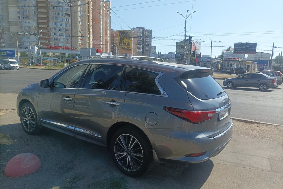 Продам Infiniti QX60 максимал 2021 года в Одессе