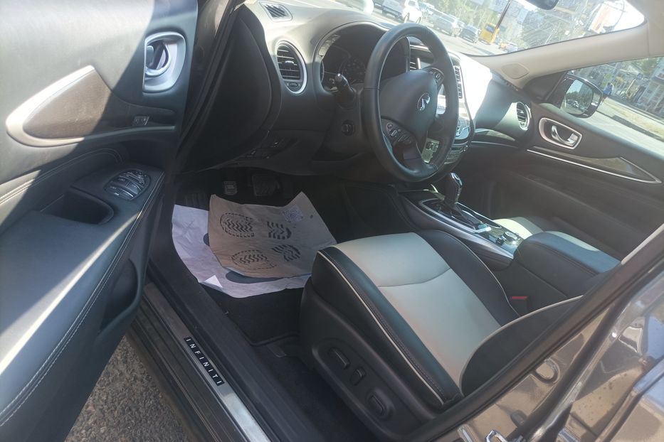 Продам Infiniti QX60 максимал 2021 года в Одессе