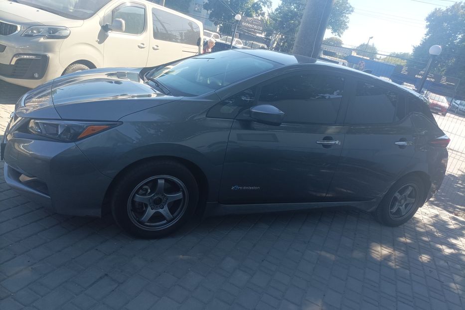 Продам Nissan Leaf 40kwh 2019 года в Одессе