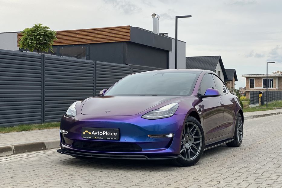 Продам Tesla Model 3 Longe Range 2018 года в Луцке