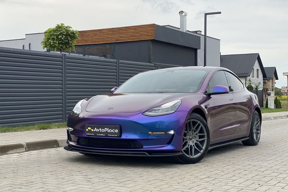 Продам Tesla Model 3 Longe Range 2018 года в Луцке