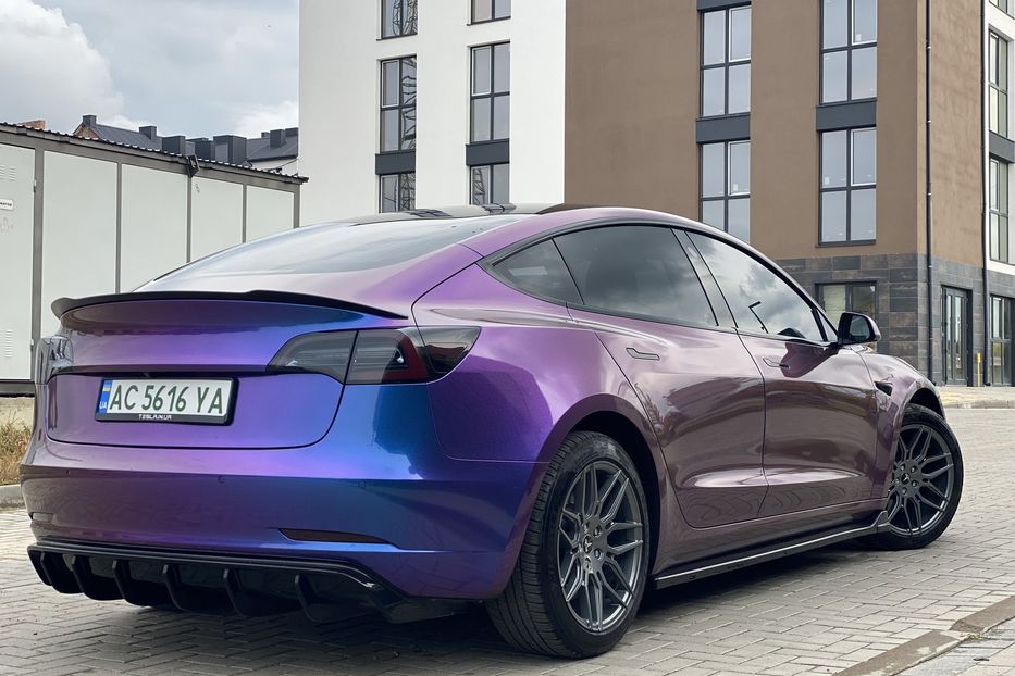 Продам Tesla Model 3 Longe Range 2018 года в Луцке