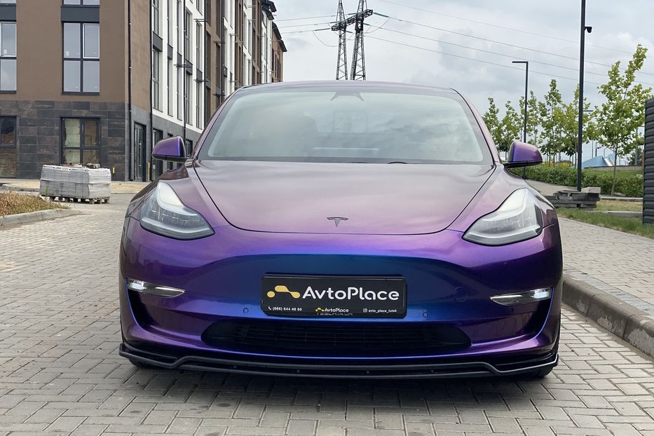 Продам Tesla Model 3 Longe Range 2018 года в Луцке