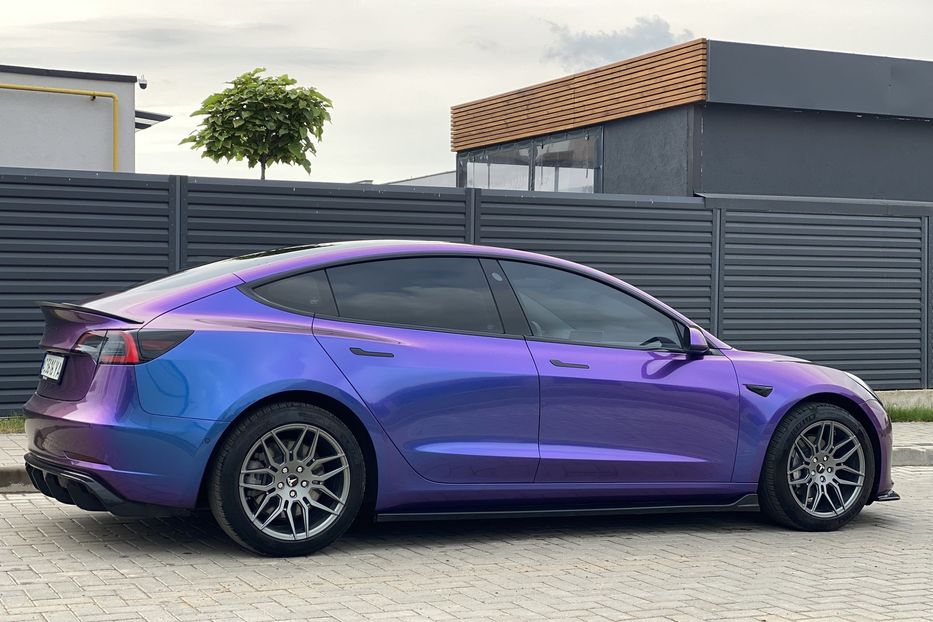 Продам Tesla Model 3 Longe Range 2018 года в Луцке