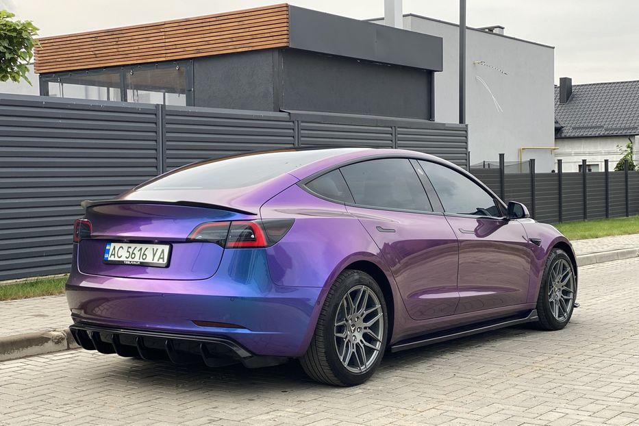Продам Tesla Model 3 Longe Range 2018 года в Луцке