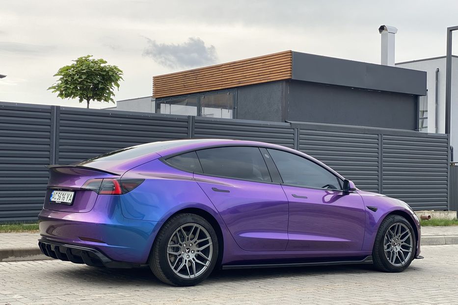 Продам Tesla Model 3 Longe Range 2018 года в Луцке