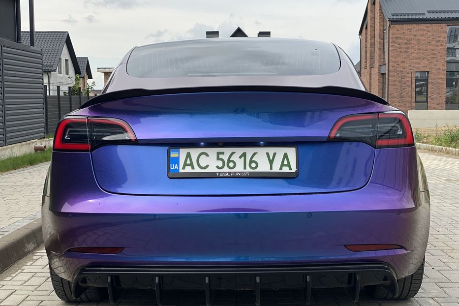 Продам Tesla Model 3 Longe Range 2018 года в Луцке