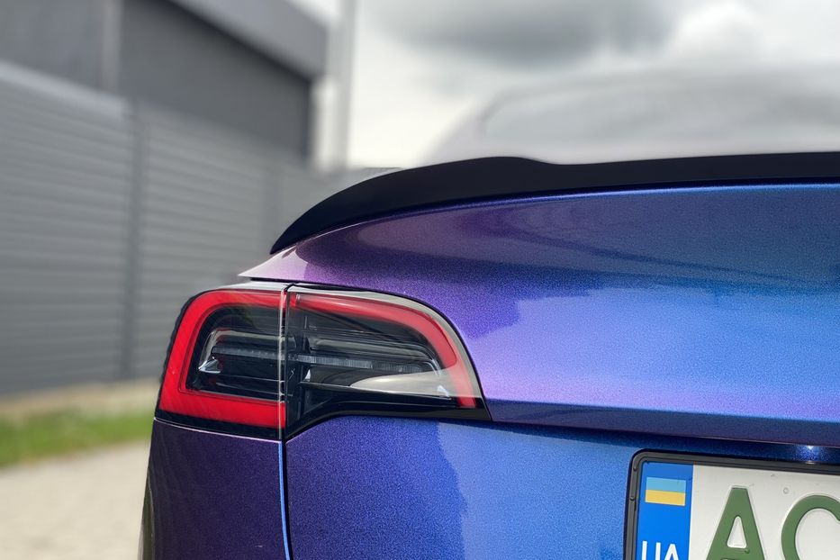Продам Tesla Model 3 Longe Range 2018 года в Луцке