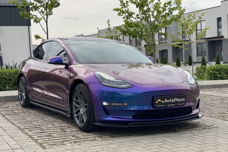 Продам Tesla Model 3 Longe Range 2018 года в Луцке