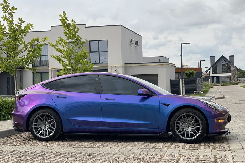 Продам Tesla Model 3 Longe Range 2018 года в Луцке