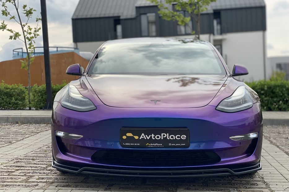 Продам Tesla Model 3 Longe Range 2018 года в Луцке